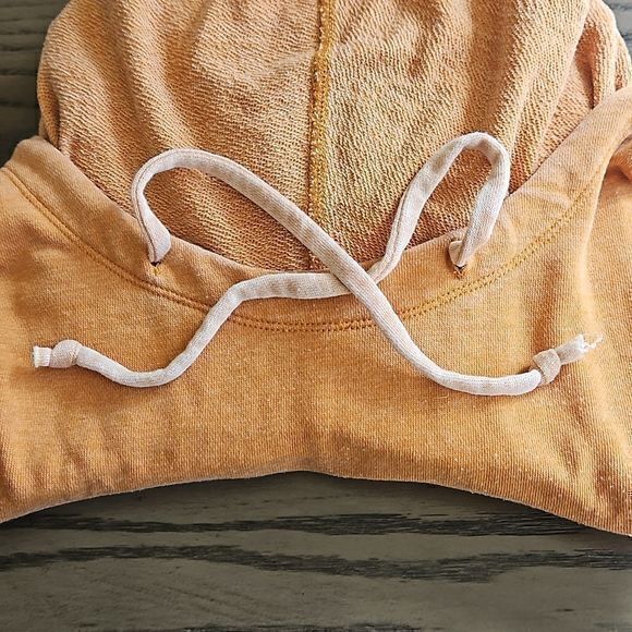 Betsey Johnson Performance Heathered Mustard Cowl Neck Hoodie Sz L‎ - Picture 7 of 14